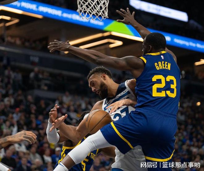 九游网页官网-包含中超赛程吃紧，明尼苏达森林狼冲刺阶段更衣室发声，球迷炸锅，心理建设被强调的词条